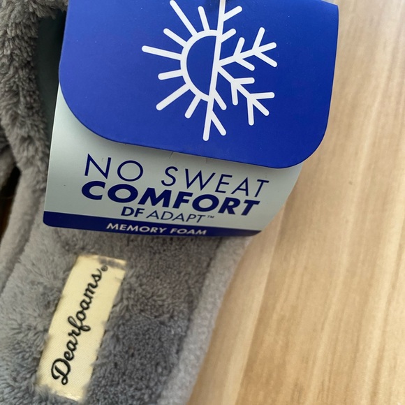 NWT Dearfoams Memory Foam Baby Blue Slippers Slides Plush Sz Medium 7 / 8 - Picture 2 of 7